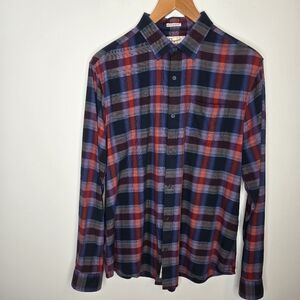 Men's Penguin button down shirt, size XL